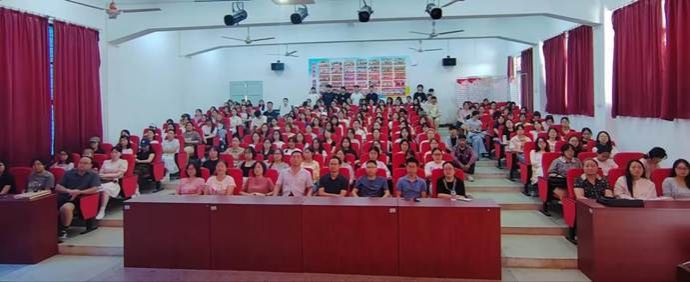 82728F14A2C4BF6AAFFE56E98D673D9F